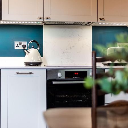 2 The Quadrant Luxury Apartments - 호이레이크 외부 사진